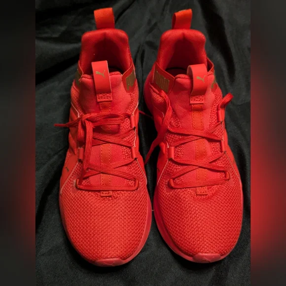 Puma Red Sneakers - Picture 2 of 8